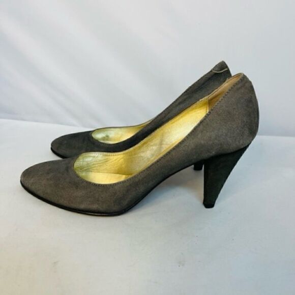 Tommy Hilfiger gray heels 3" classic suede US 8.5 Euro 39 Very good condition - - Picture 6 of 7